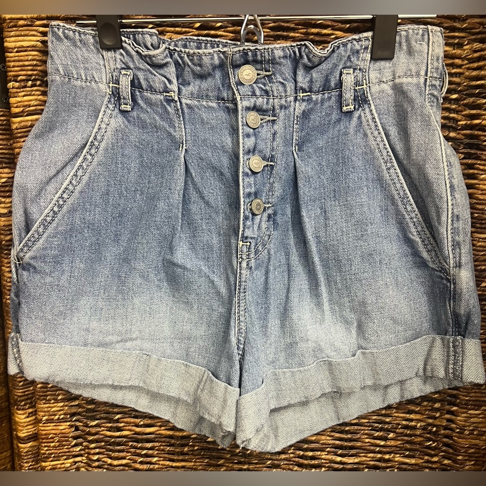 Hollister- Ultra High Mom Shorts, Size:26, Pre- Owned, Jean
